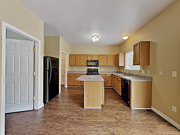 5th image of 1268 Blairfield Dr