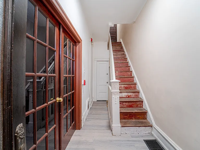 908 N 41st St #2R — Photo 13