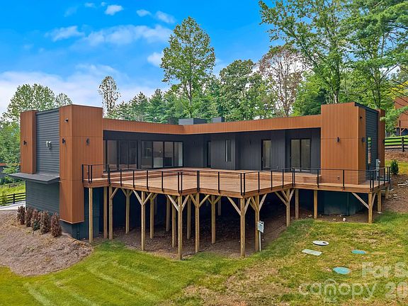 3rd image of 87 Verbania Rd