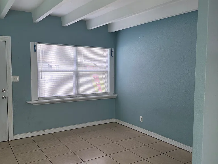 101 S Howard St #14 — Photo 7
