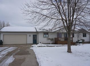 N1668 Servais Collern Rd, La Crosse, WI 54601