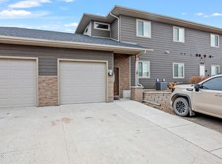 3514 33rd Ave W UNIT 32, Williston, ND 58801