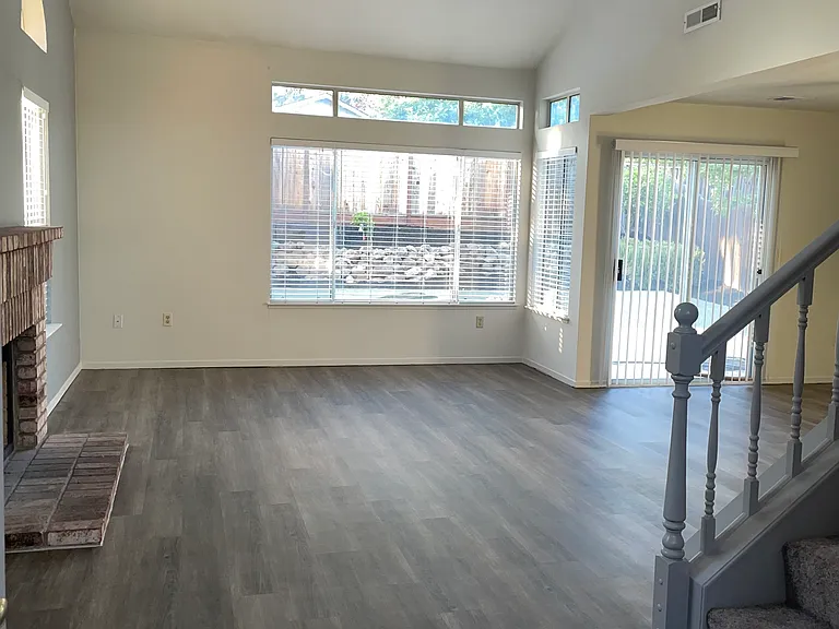5041 Winterglen Way — Photo 12