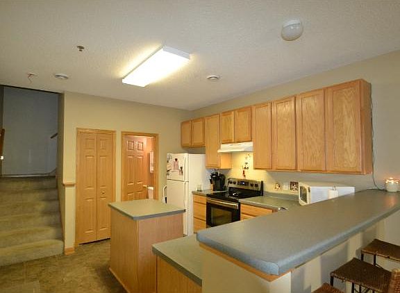 5th image of 457 Frederick Cir