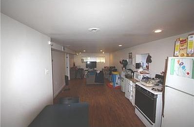 3rd image of 4358 W Potomac Ave