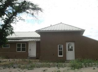 21 W Sombrillo Rd, Espanola, NM 87532