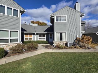 15639 W Brook Dr, New Berlin, WI 53151