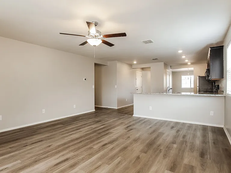 25371 W Long Ave — Photo 5