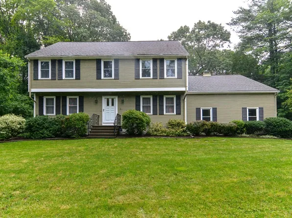61 Teresa Rd, Hopkinton, MA 01748