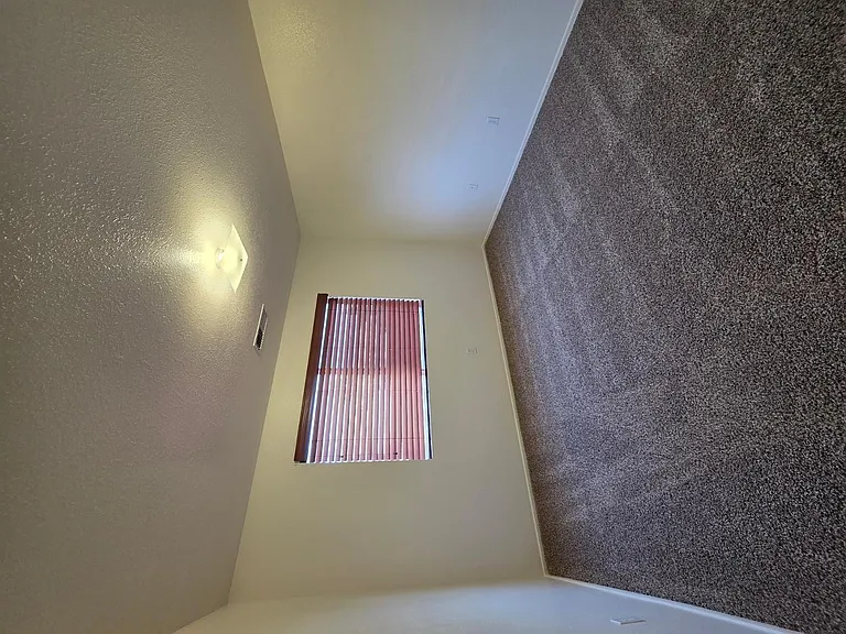 627 S Azure Dr — Photo 4