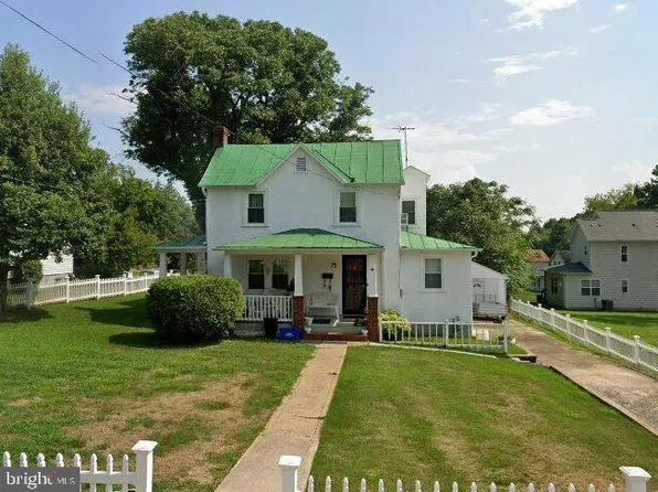 53 Madison St, Warrenton, VA 20186