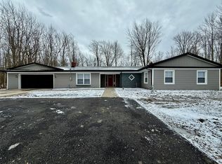 7207 E Lake Rd, Erie, PA 16511