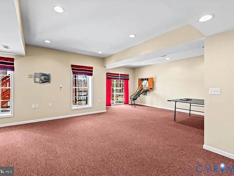 686 Lake Caroline Dr — Photo 49