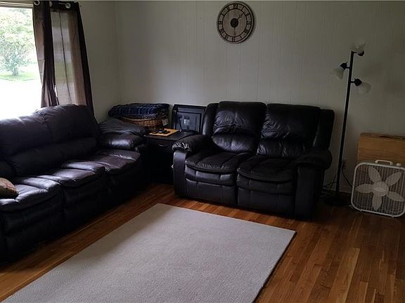 3rd image of 1468 Oshaughnesy Dr
