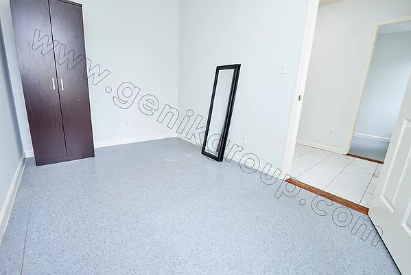 Rented by Genik Group Corp | media 61