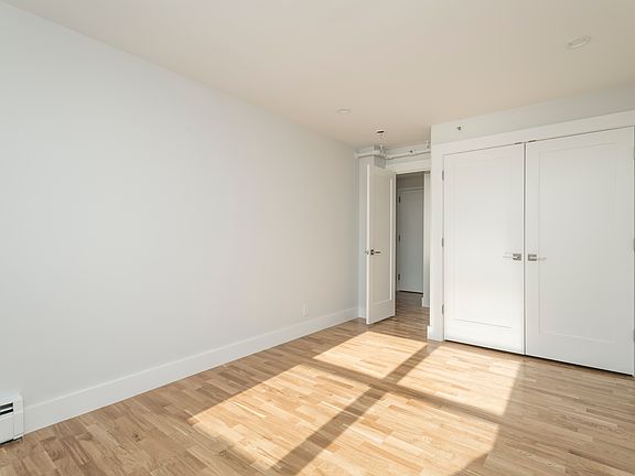 4th image of 1410M Columbia Rd #7F