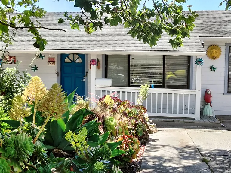 50 La Cruz Ave — Photo 2