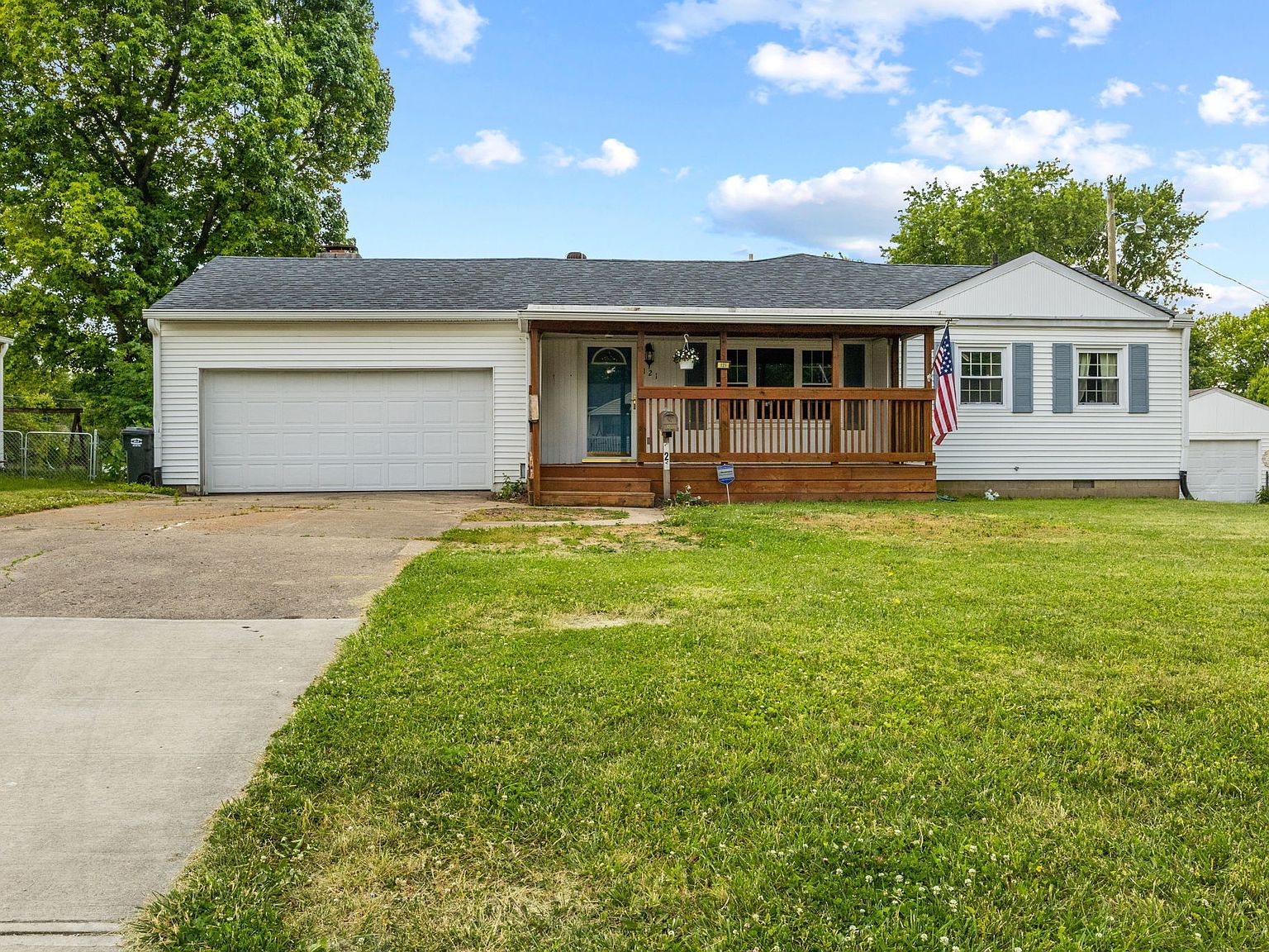 121 Ursal Ln, Greenwood, IN 46143 Zillow