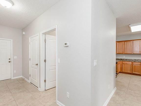5th image of 854 Mosswood Chase
