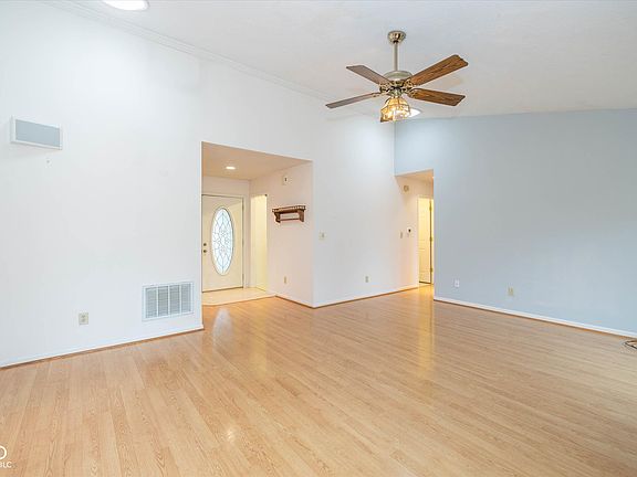 5th image of 235 Lullaby Ct
