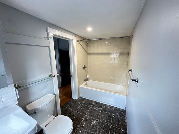 2nd image of 306 Copeland St
