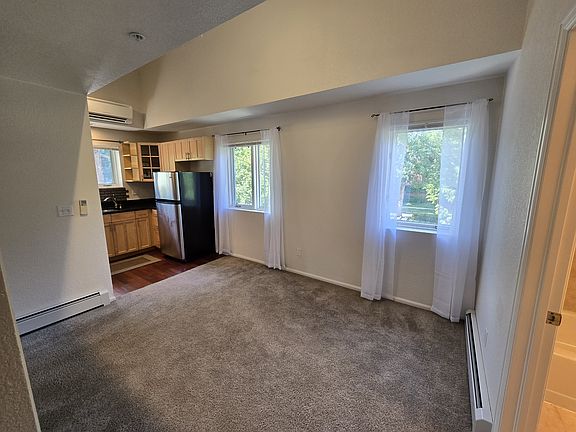 3rd image of 620 Pearl St