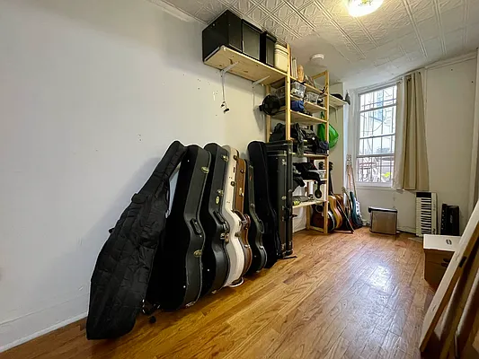 Rented by J Misrahi Realty Corp | media 3