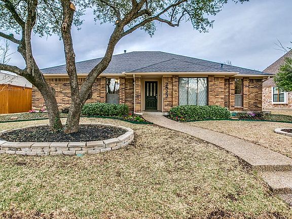 5th image of 2523 Dove Creek Ln