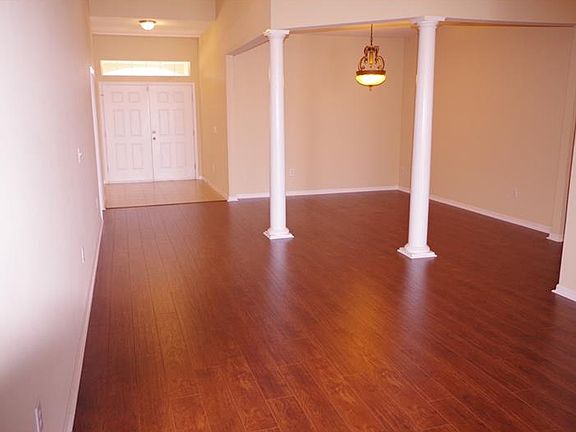 3rd image of 10060 Celtic Ash Dr