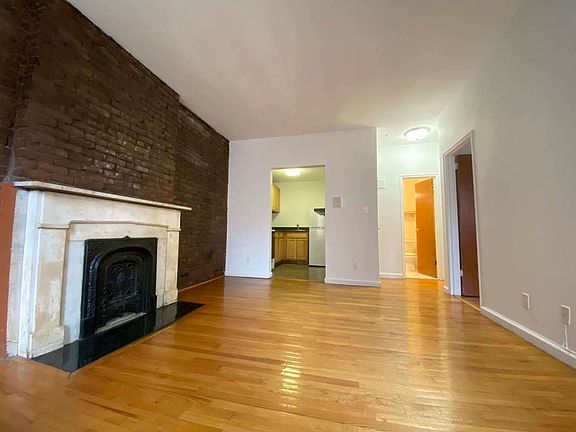 3rd image of 125 Lexington Ave APT 3F