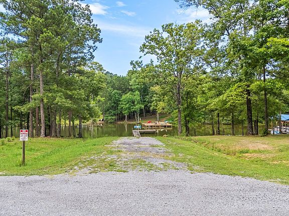 3rd image of 27 County Road 819