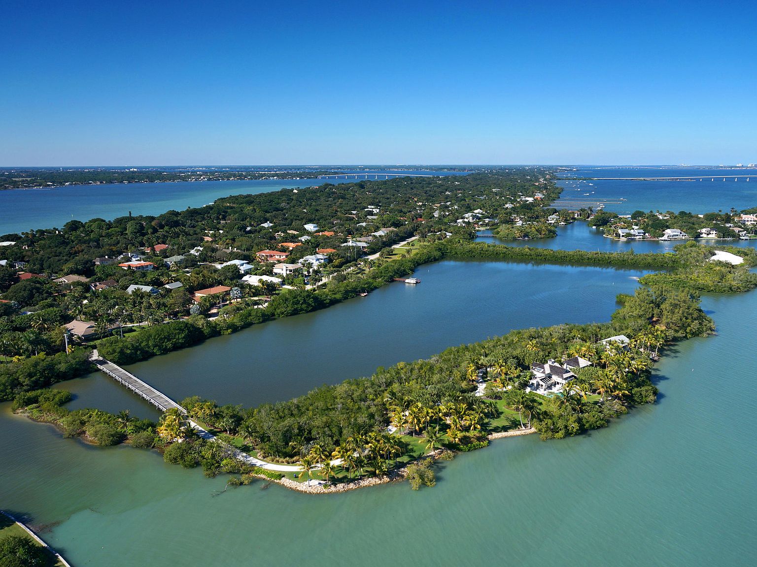 1 Mandalay Is, Sewalls Point, FL 34996 Zillow