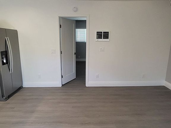 2nd image of 3526 Park Blvd #5A