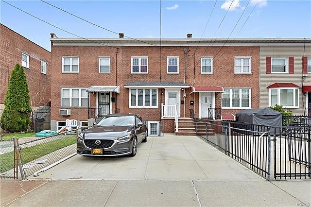 1st image of 252 Swinton Ave