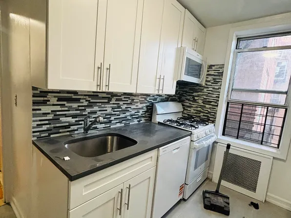 6555 Broadway, Bronx, NY