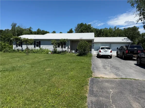 196-200 Russell Rd #196, Fulton, NY 13069