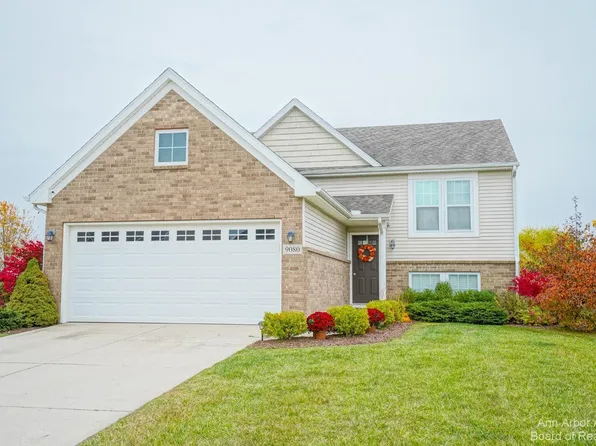 9080 Country View Dr, Ypsilanti, MI 48197