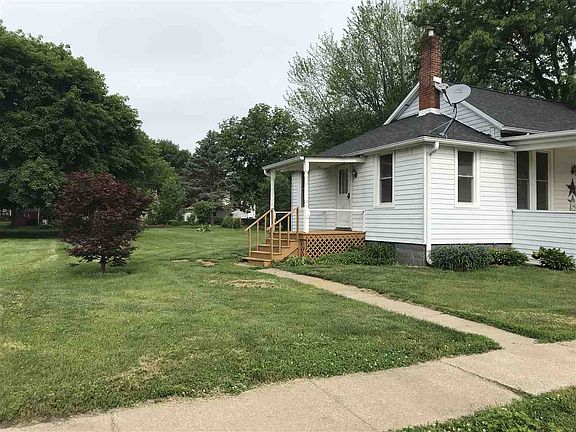 3rd image of 629 N Russell Ave