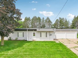 85 Lueders Rd, Prairie du sac, WI 53578