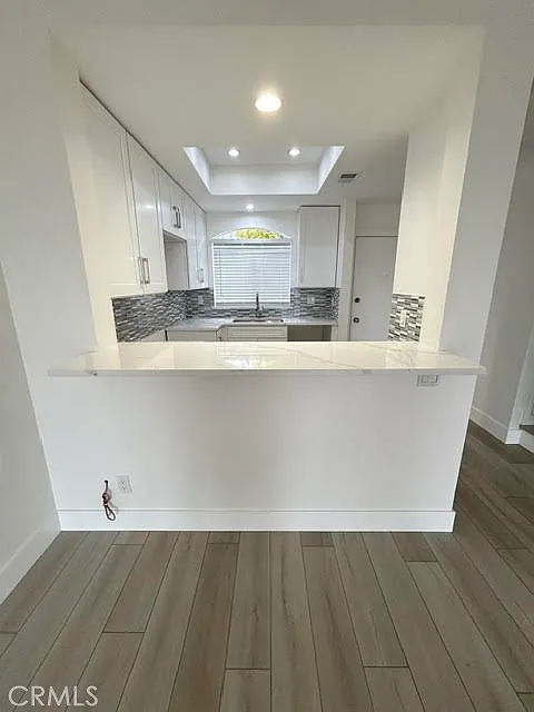 2 bed, 2.5 bath, 1024 sqft, $4,000 — Photo 4