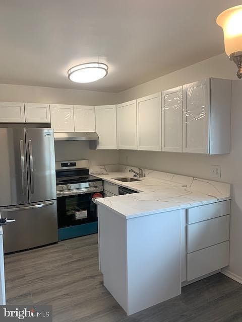 1st image of 2454 Glengyle Dr #223