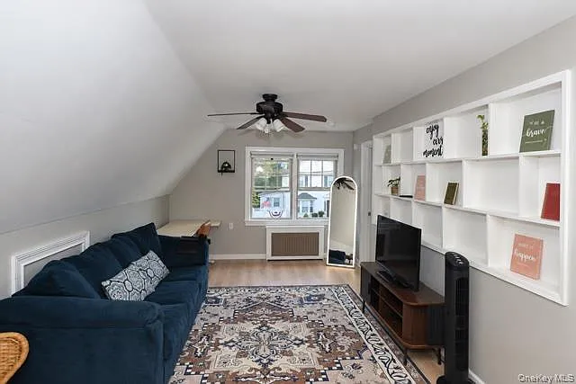1 bed, 1.0 bath, 500 sqft, $3,000 — Photo 1