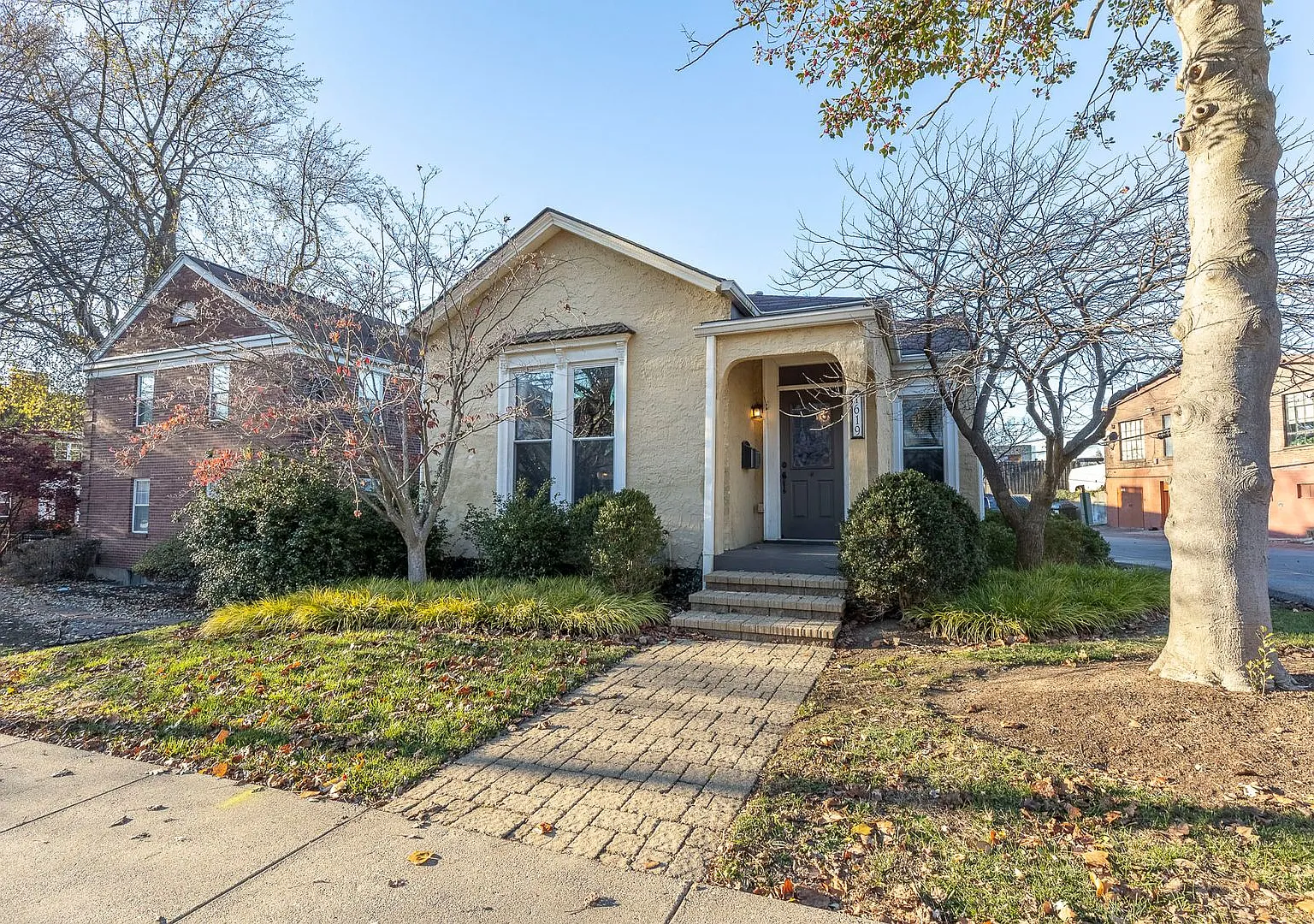 1619 Ellwood Avenue (Highlands) — Photo 1