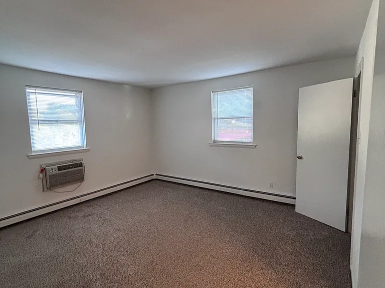 7727 Germantown Ave #301 — Photo 18