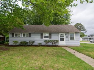 29 Newby Dr, Hampton, VA 23666