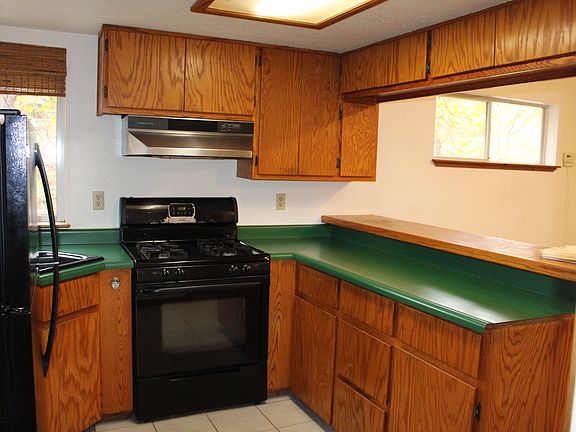 5th image of 3104 Turner St