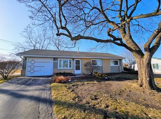 60 Payson St, Hoffman Estates, IL 60169