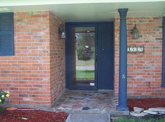 2nd image of 1919 S Park St