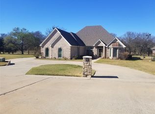 3038 Preston Club Dr, Sherman, TX 75092