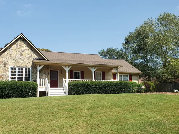 2777 Colony Cir, Snellville, GA 30078